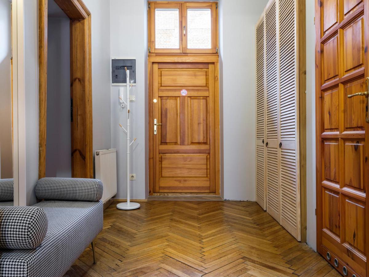 Cracwow Market Squere Apartment Cracovia Esterno foto